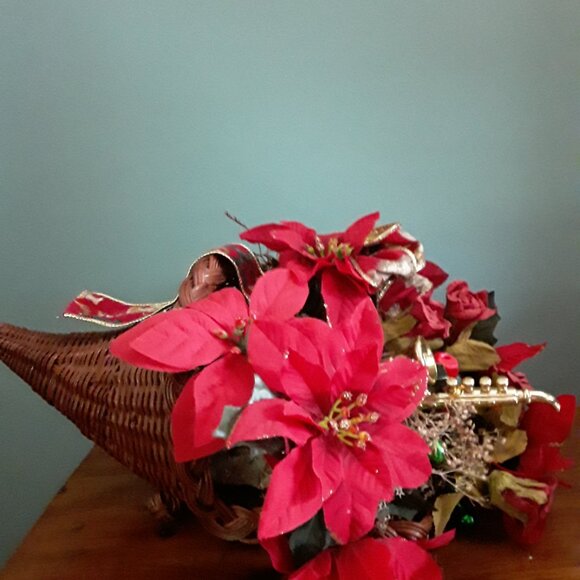 Vintage Two-Footed Cornucopia with Holiday Decor - Picture 2 of 6